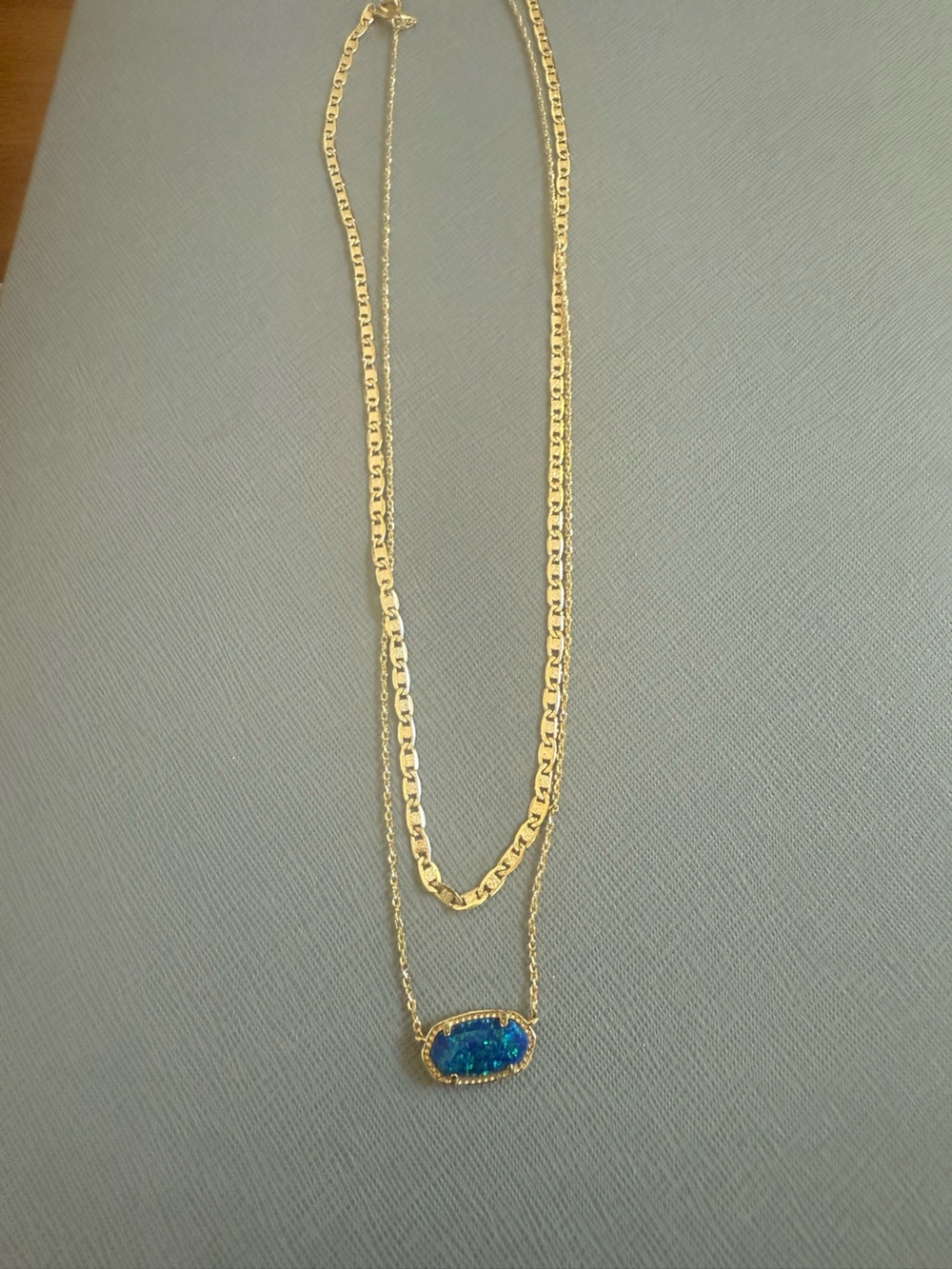 Kendra Scott Elisa Multi Strand
Gold Pendant Necklace In
Ocean Blue Opal - Picture 3 of 7
